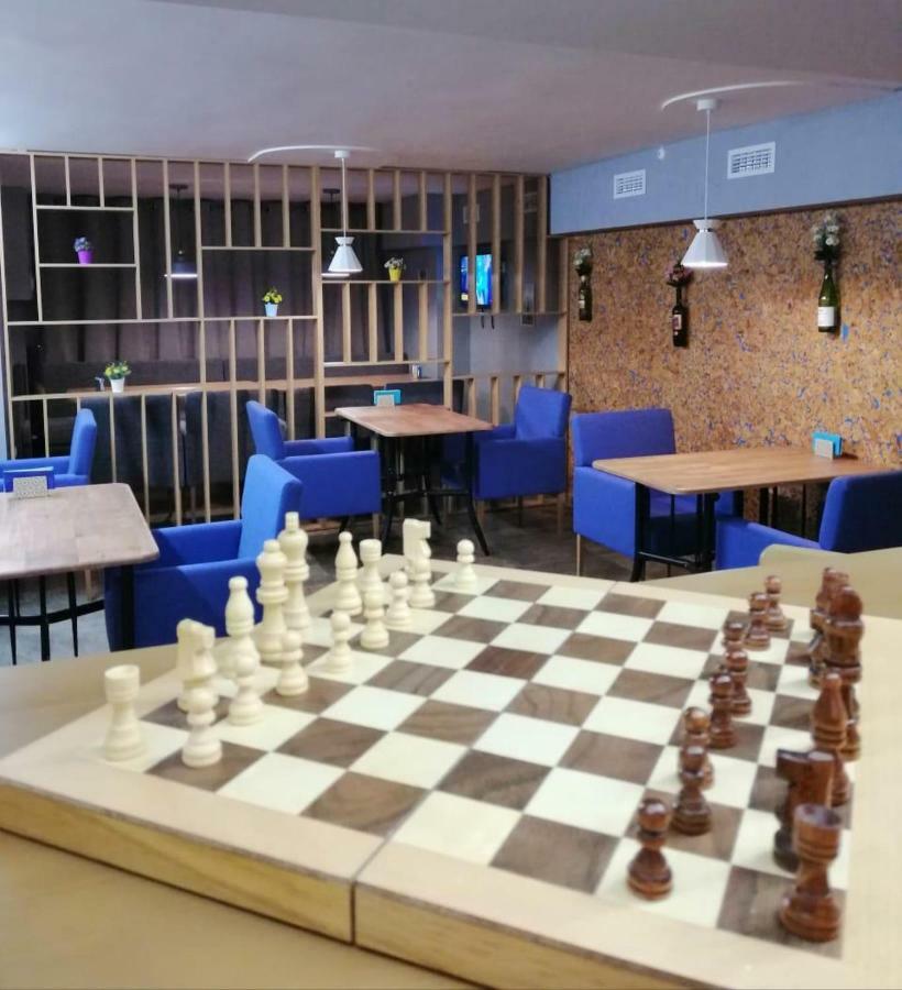 Sultan Beibarys Hotel Астана Екстериор снимка