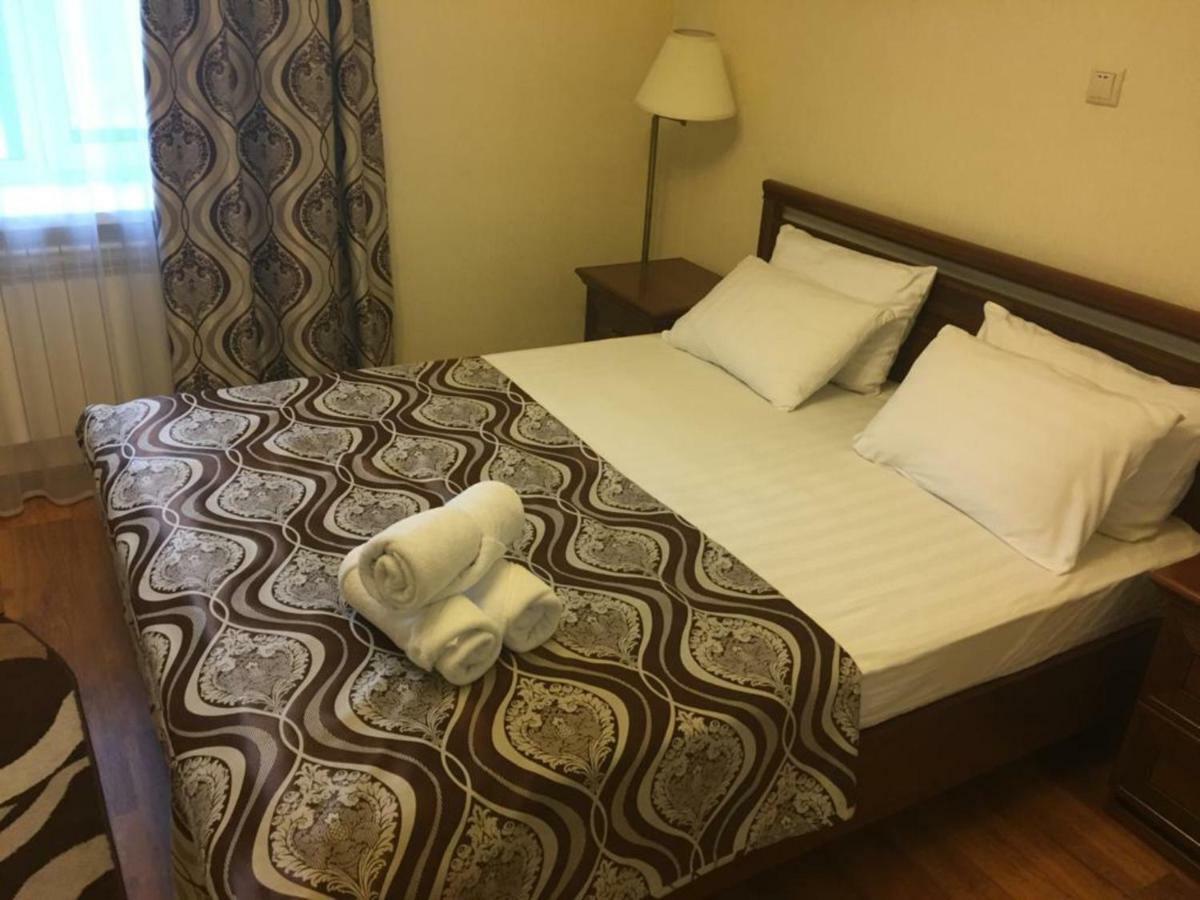 Sultan Beibarys Hotel Астана Екстериор снимка